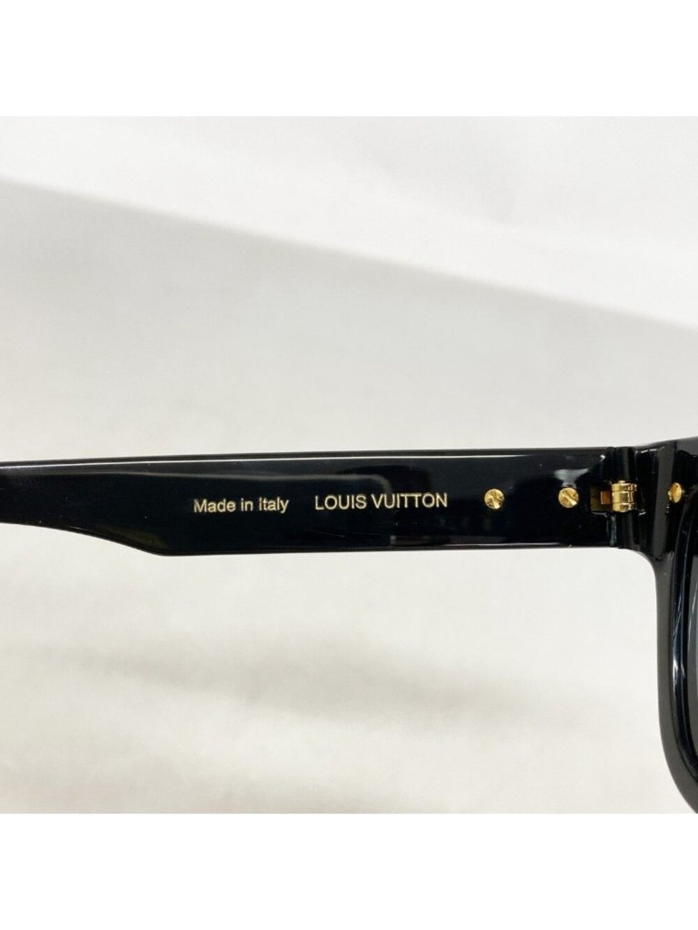Louis Vuitton Sunglasses LV Slide Square Black Eyewear - Picture 3 of 9